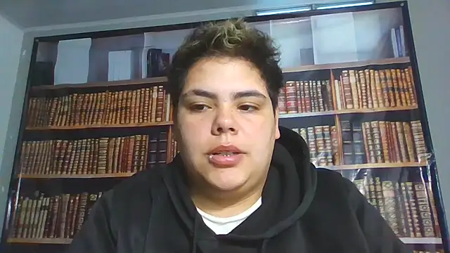 Snapshot of Hailey_Curvy chatting on 11.14.25 Hailey Curvy online show from 11.14.25