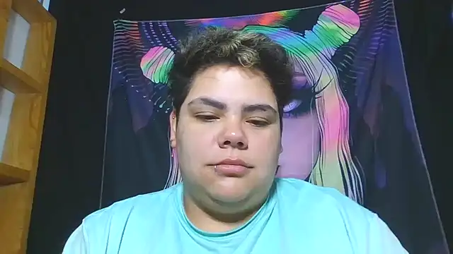 Snapshot of Hailey_Curvy chatting on 11.19.25 Hailey Curvy online show from 11.19.25