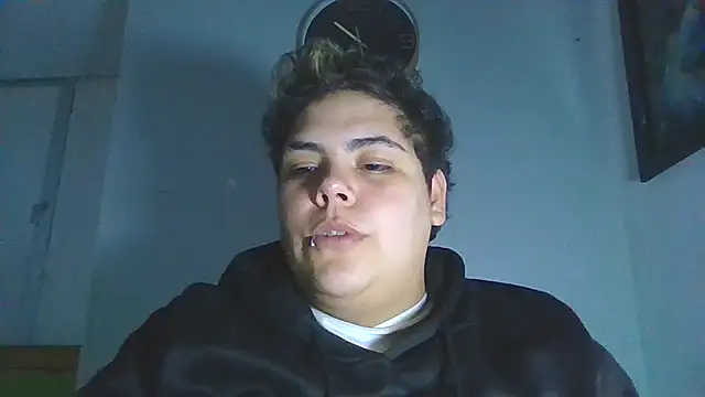 Snapshot of Hailey_Curvy chatting on 11.22.25 Hailey Curvy online show from 11.22.25