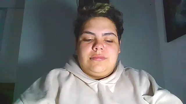 Snapshot of Hailey_Curvy chatting on 11.28.25 Hailey Curvy online show from 11.28.25