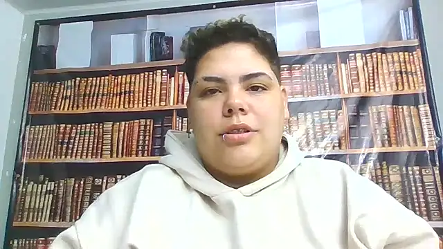 Snapshot of Hailey_Curvy chatting on 12.03.25 Hailey Curvy online show from 12.03.25