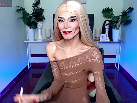 itsmeMonicaloove69 online show from 10.13.25