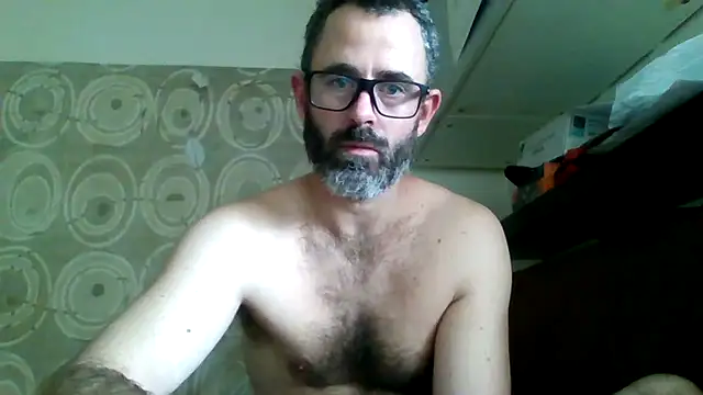 Snapshot of whatYwantMorrre chatting on 11.16.25 whatYwantMorrre online show from 11.16.25