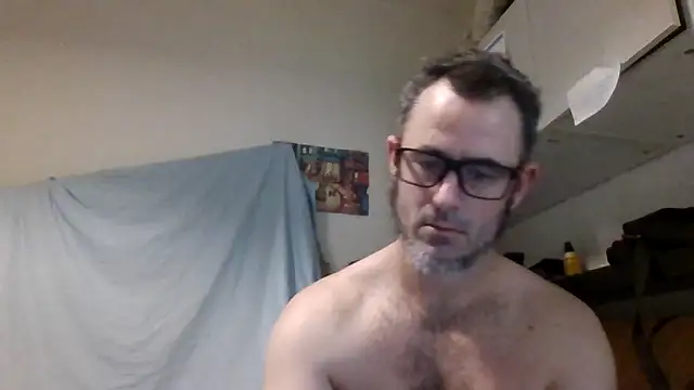 Snapshot of whatYwantMorrre chatting on 11.30.25 whatYwantMorrre online show from 11.30.25