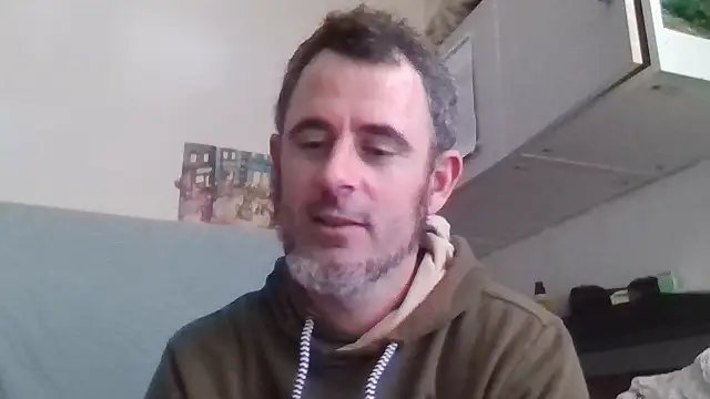 Snapshot of whatYwantMorrre chatting on 12.01.25 whatYwantMorrre online show from 12.01.25