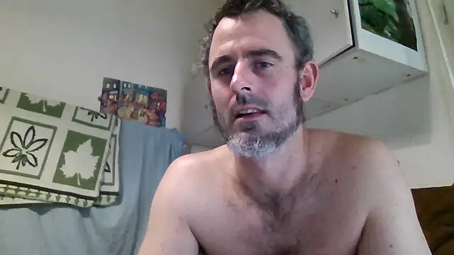 Snapshot of whatYwantMorrre chatting on 12.03.25 whatYwantMorrre online show from 12.03.25