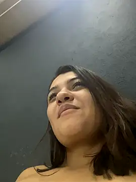 Snapshot of Madyson94 chatting on 10.21.25 Madyson94 online show from 10.21.25