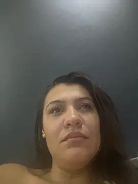 Snapshot of Madyson94 chatting on 12.15.25 Madyson94 online show from 12.15.25