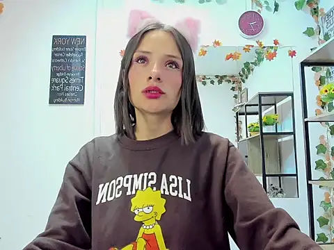 Snapshot of Tammy_Thompson_ chatting on 10.31.25 Tammy Thompson online show from 10.31.25