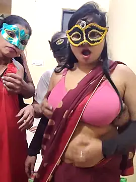 Snapshot of Hot_modal chatting on 12.16.25 Hot modal online show from 12.16.25