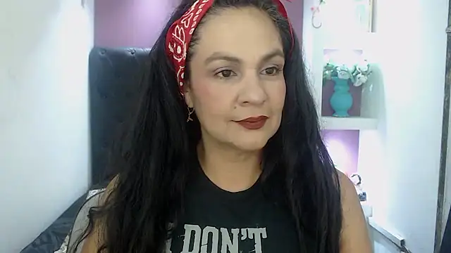 Snapshot of FunnyMatureXxX chatting on 01.15.26 FunnyMatureXxX online show from 01.15.26