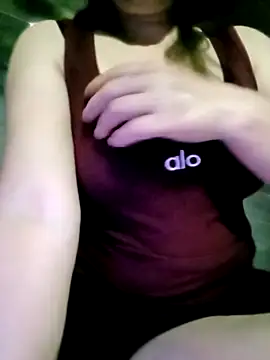 Snapshot of Surrilove chatting on 03.21.26 Surrilove online show from 03.21.26