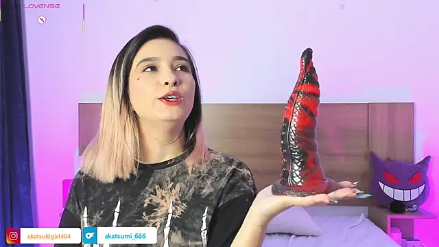 Akatsumi  online show from 11.23.25