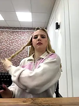 Sky Cutie online show from 01.13.26