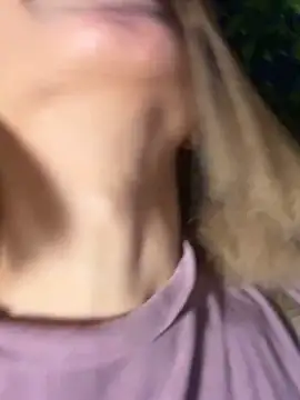 Snapshot of SweetBunnyGF chatting on 11.24.25 SweetBunnyGF online show from 11.24.25