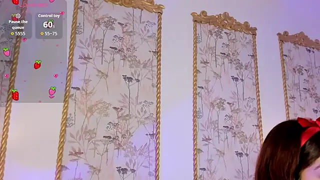 doll eyees  online show from 10.31.25