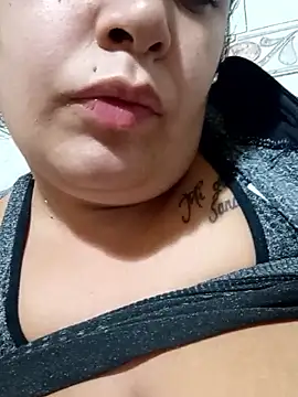 Snapshot of Pomelit00 chatting on 03.06.26 Pomelit00 online show from 03.06.26