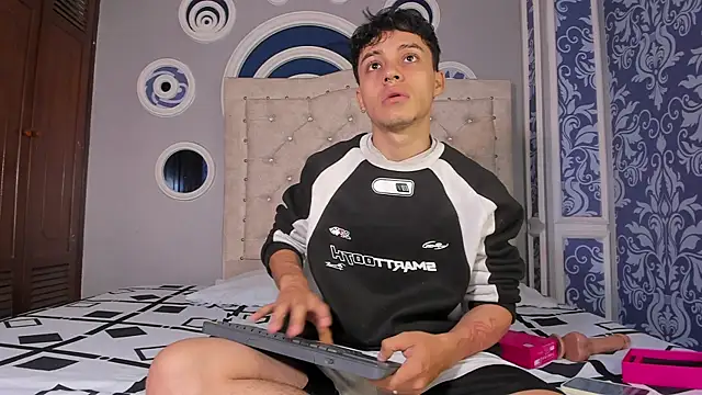 Dani rivass online show from 10.24.25