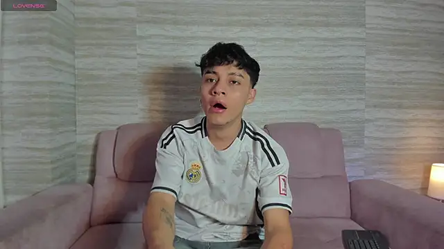 Dani rivass online show from 12.14.25