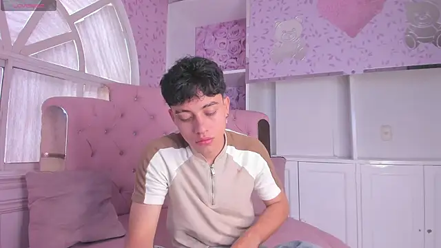 Dani rivass online show from 12.17.25