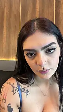 Snapshot of AliceRitter chatting on 10.12.25 AliceRitter online show from 10.12.25