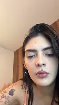 Snapshot of AliceRitter chatting on 11.29.25 AliceRitter online show from 11.29.25