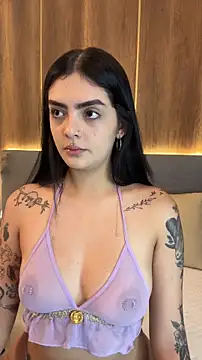 Snapshot of AliceRitter chatting on 11.30.25 AliceRitter online show from 11.30.25