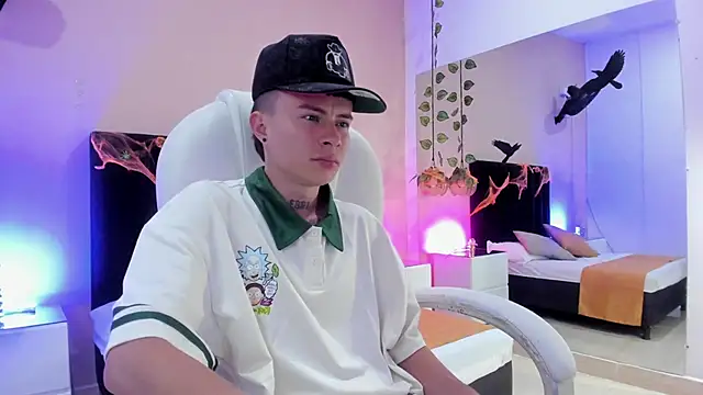 Nascary Fox online show from 10.11.25