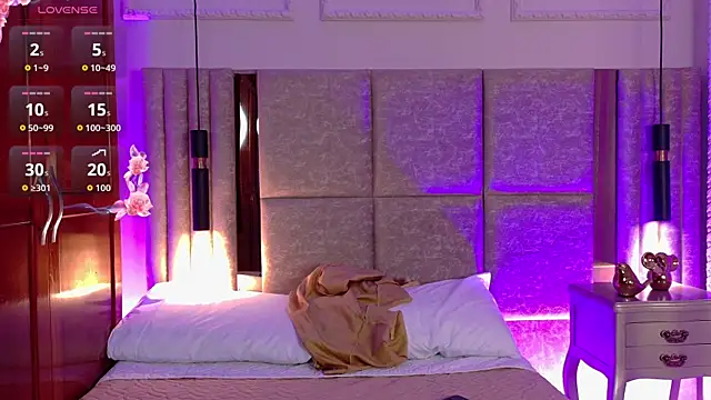 Martina-Roberts- online show from 09.15.25