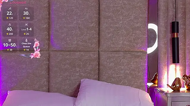 Martina-Roberts- online show from 09.25.25