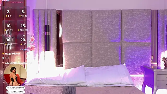 Martina-Roberts- online show from 11.27.25