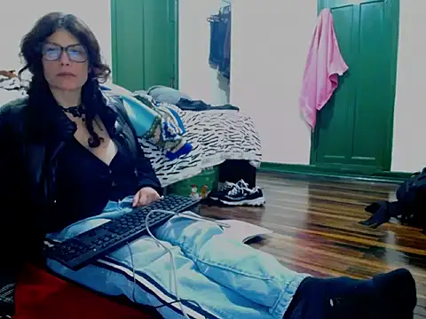fenix colette online show from 04.20.26