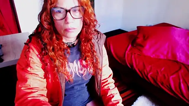 Snapshot of fenix_colette chatting on 07.28.26 fenix colette online show from 07.28.26