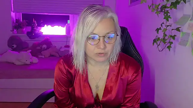 Linsy Kim online show from 02.07.26