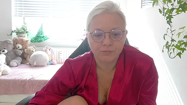 Linsy Kim online show from 02.12.26