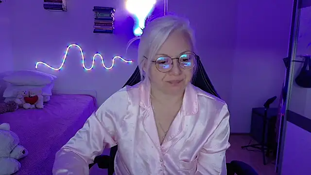 Linsy Kim online show from 04.22.26