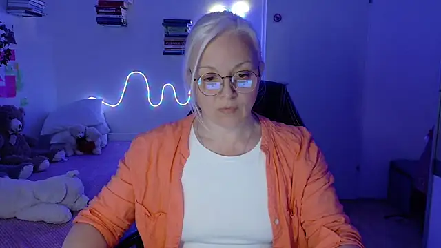 Linsy Kim online show from 04.25.26