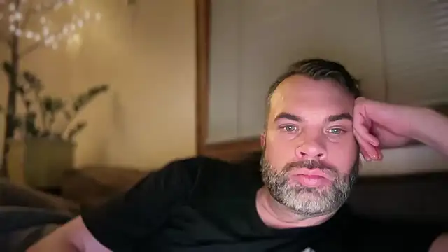 Snapshot of Ty_lerDavid chatting on 01.19.26 Ty lerDavid online show from 01.19.26