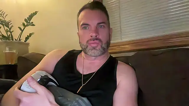 Snapshot of Ty_lerDavid chatting on 02.23.26 Ty lerDavid online show from 02.23.26