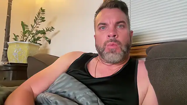 Snapshot of Ty_lerDavid chatting on 03.22.26 Ty lerDavid online show from 03.22.26