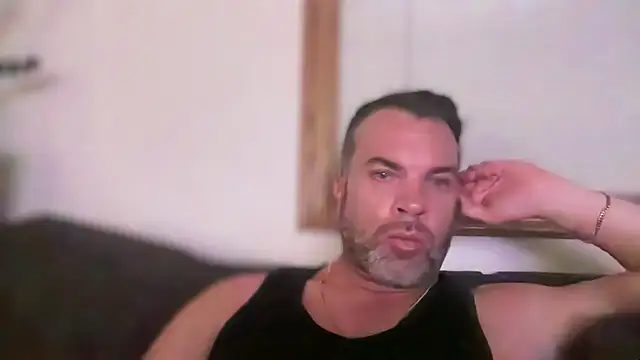 Snapshot of Ty_lerDavid chatting on 03.25.26 Ty lerDavid online show from 03.25.26