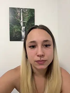 stelli 99 online show from 10.12.25