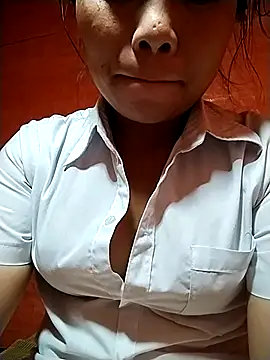 Snapshot of venu00 chatting on 10.10.25 venu00 online show from 10.10.25