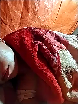 Snapshot of venu00 chatting on 10.11.25 venu00 online show from 10.11.25