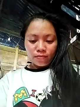 Snapshot of venu00 chatting on 10.19.25 venu00 online show from 10.19.25