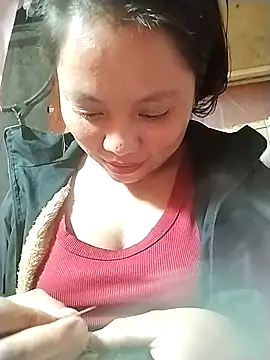 Snapshot of venu00 chatting on 10.26.25 venu00 online show from 10.26.25