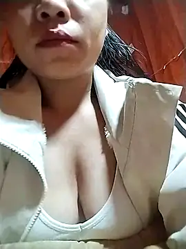 Snapshot of venu00 chatting on 11.03.25 venu00 online show from 11.03.25