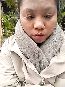 Snapshot of venu00 chatting on 11.20.25 venu00 online show from 11.20.25