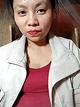 Snapshot of venu00 chatting on 11.24.25 venu00 online show from 11.24.25