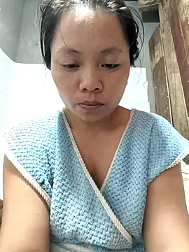 Snapshot of venu00 chatting on 05.19.26 venu00 online show from 05.19.26